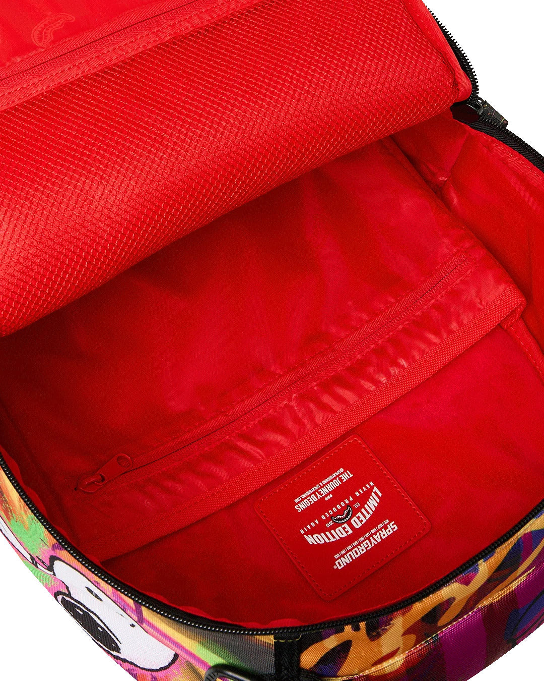 PEANUTS SNOOPY STREET ART BACKPACK