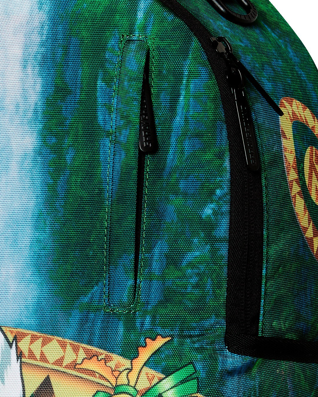 MADAGASCAR KING JULIEN CHILLIN BACKPACK