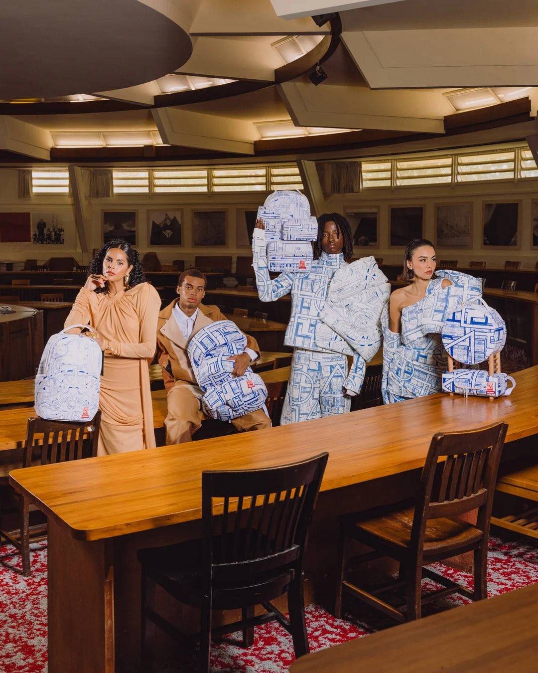 FRANK LLOYD WRIGHT-2