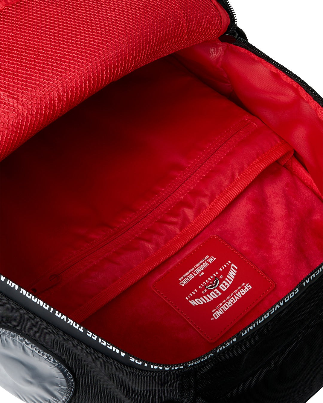 SHARK CENTRAL PRINTED ZIP BACKPACK