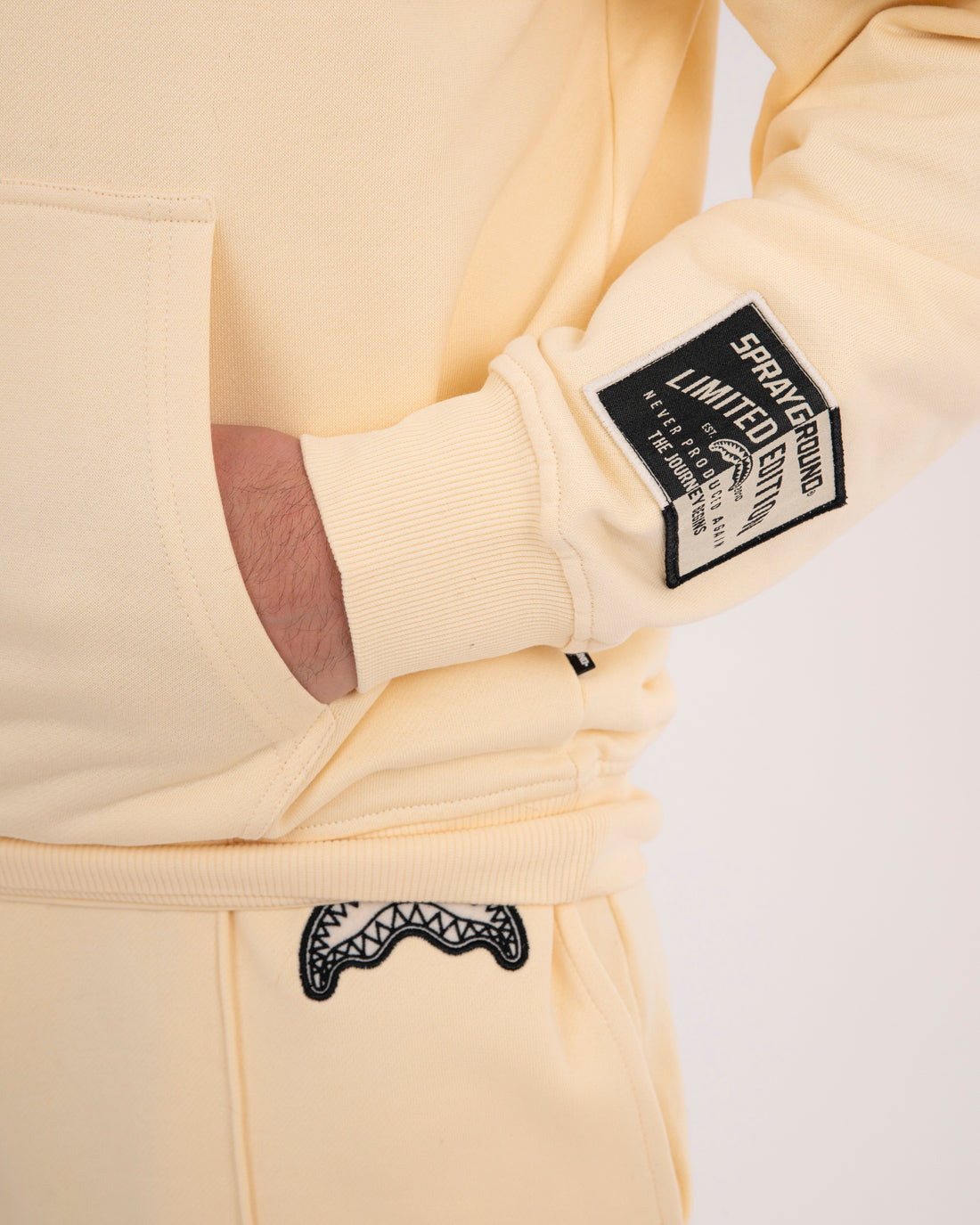 PURE REGULAR HOODIE