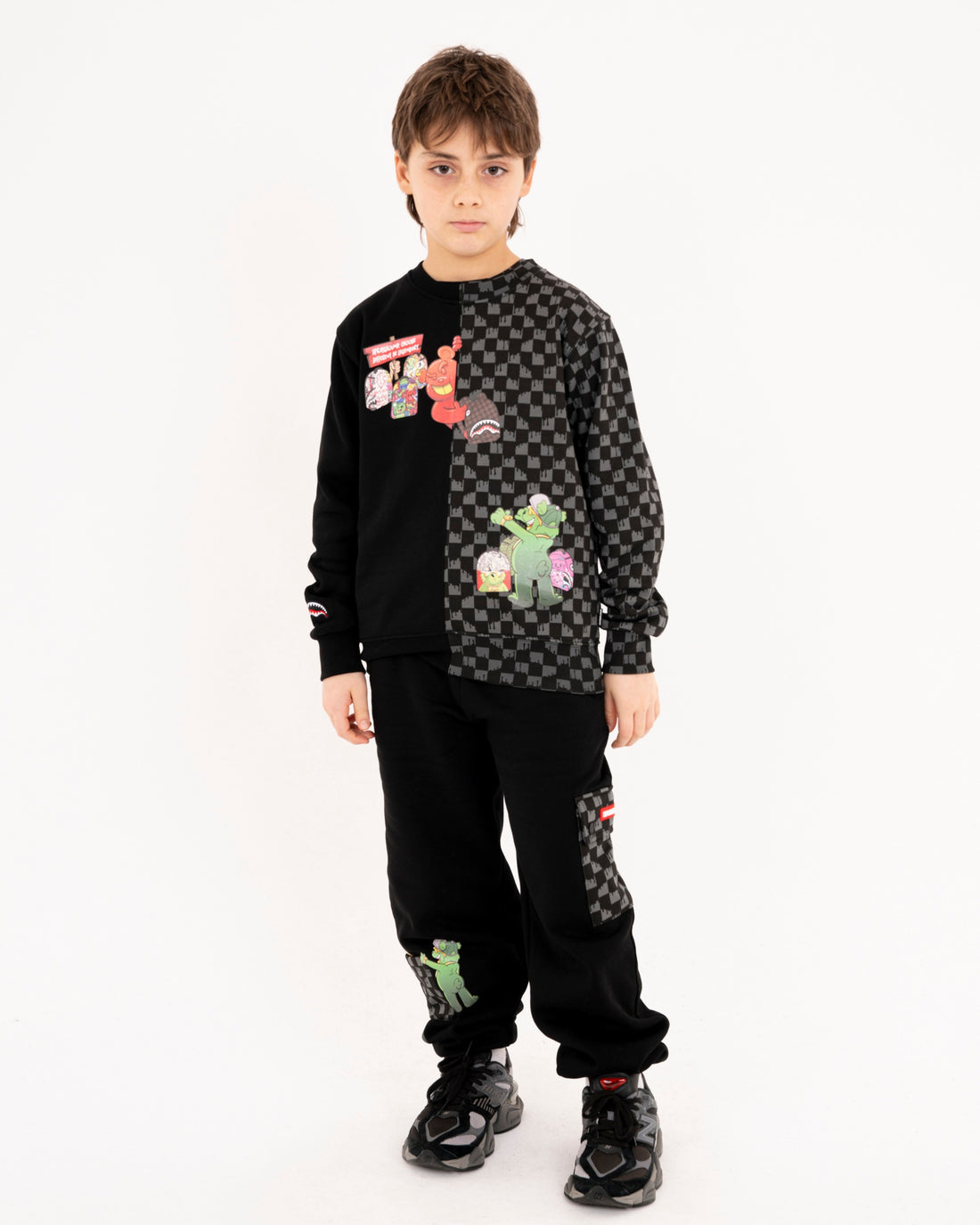 THROW IT TO ME DRIP CHECKERED SPLIT REGULAR CREWNECK