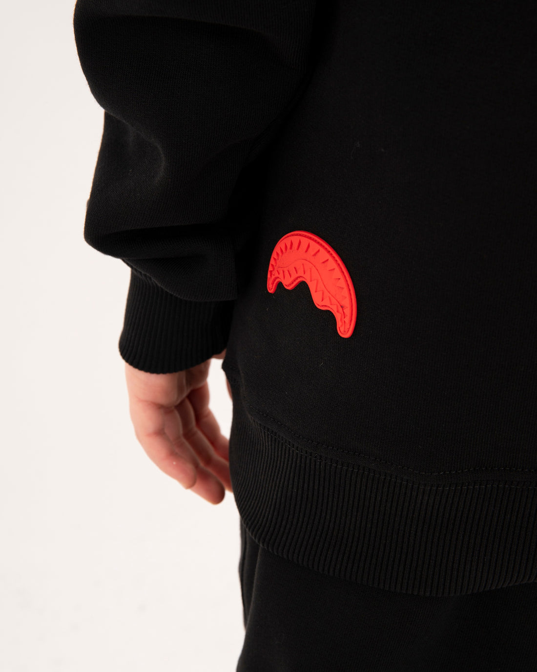 TOUCH OF RED REGULAR HOODIE BLACK