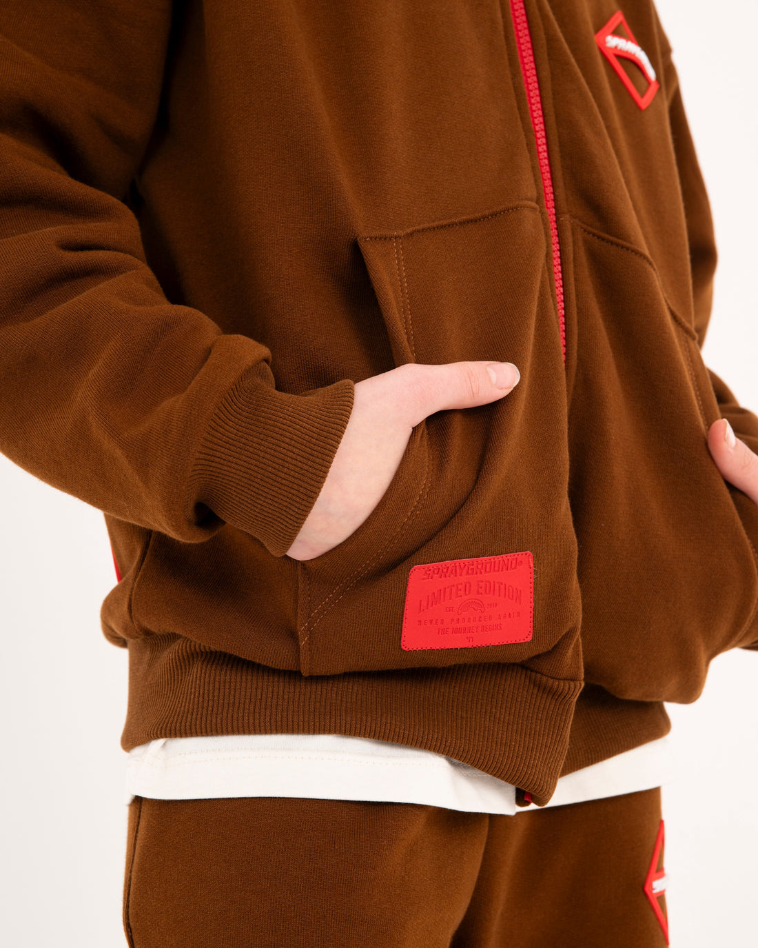 TOUCH OF RED OVER FULL-ZIP HOODIE BROWN