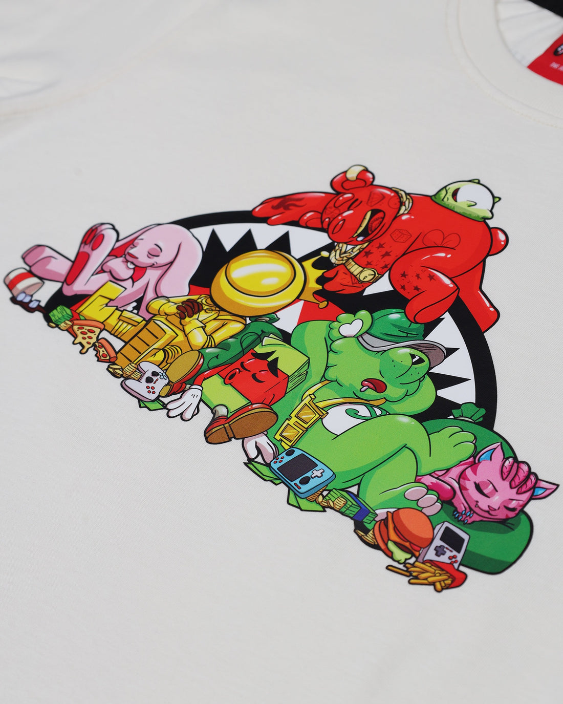 SLEEPY SPRAY SQUAD REGULAR T-SHIRT IVORY