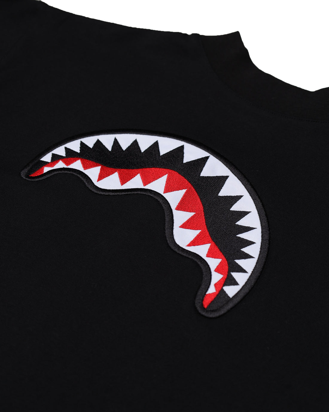 TURN AROUND OVER T-SHIRT