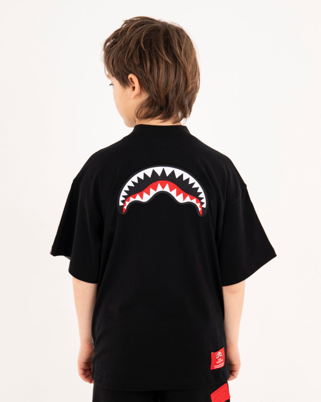 TURN AROUND OVER T-SHIRT