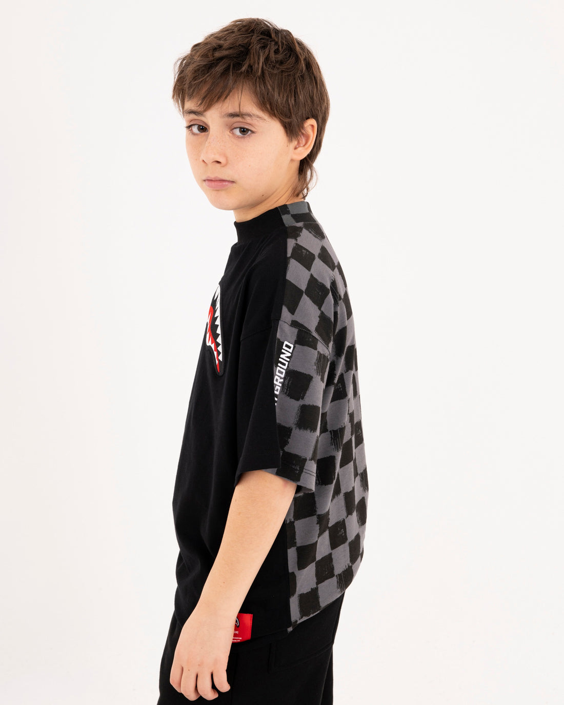 TURN AROUND OVER T-SHIRT