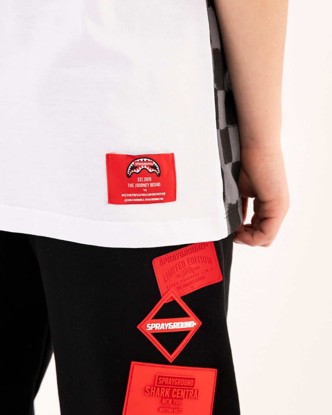 TURN AROUND OVER T-SHIRT WHITE