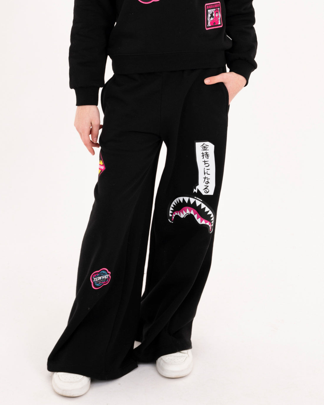 SHARK IN JAPAN PANTS BLACK
