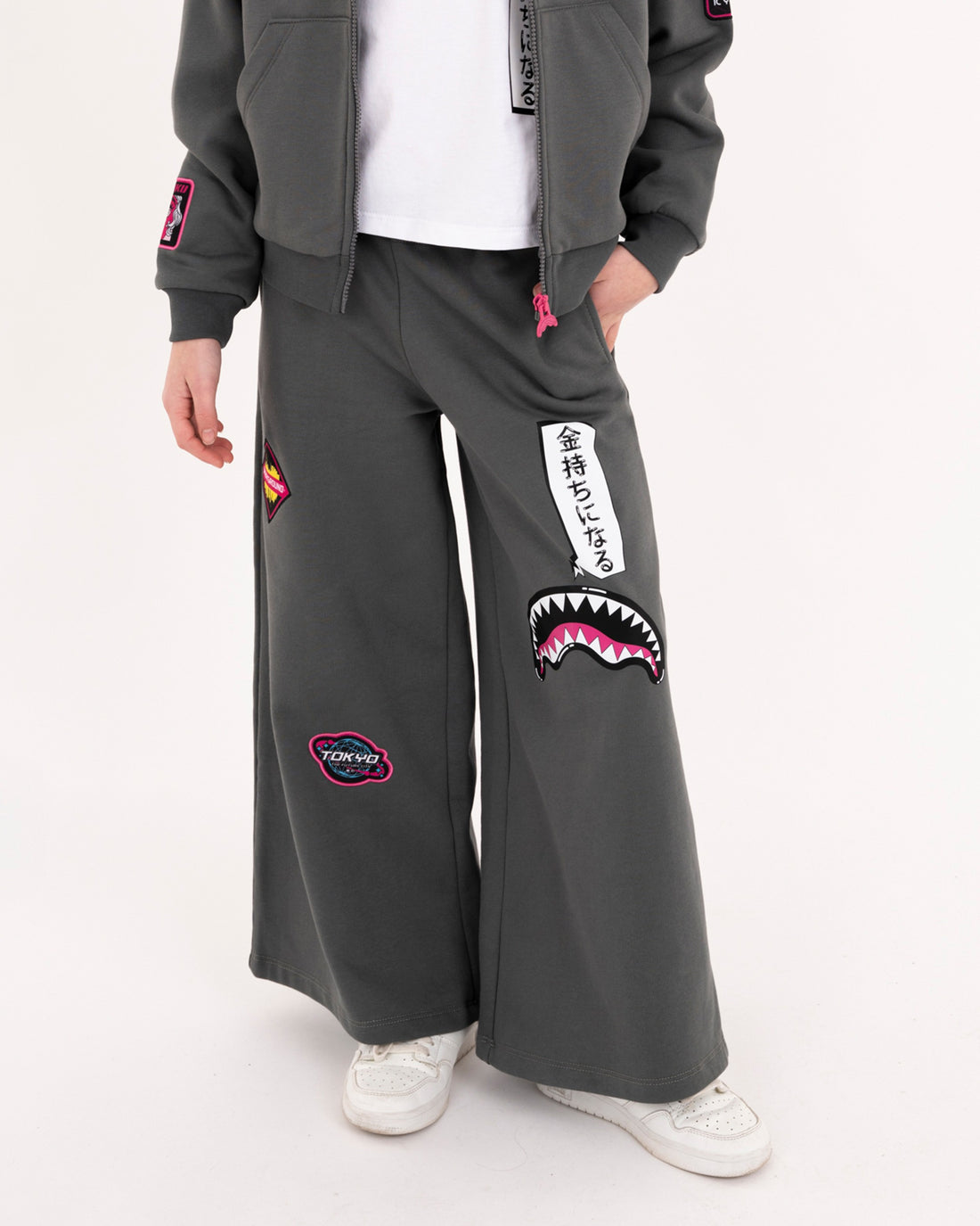 SHARK IN JAPAN PANTS