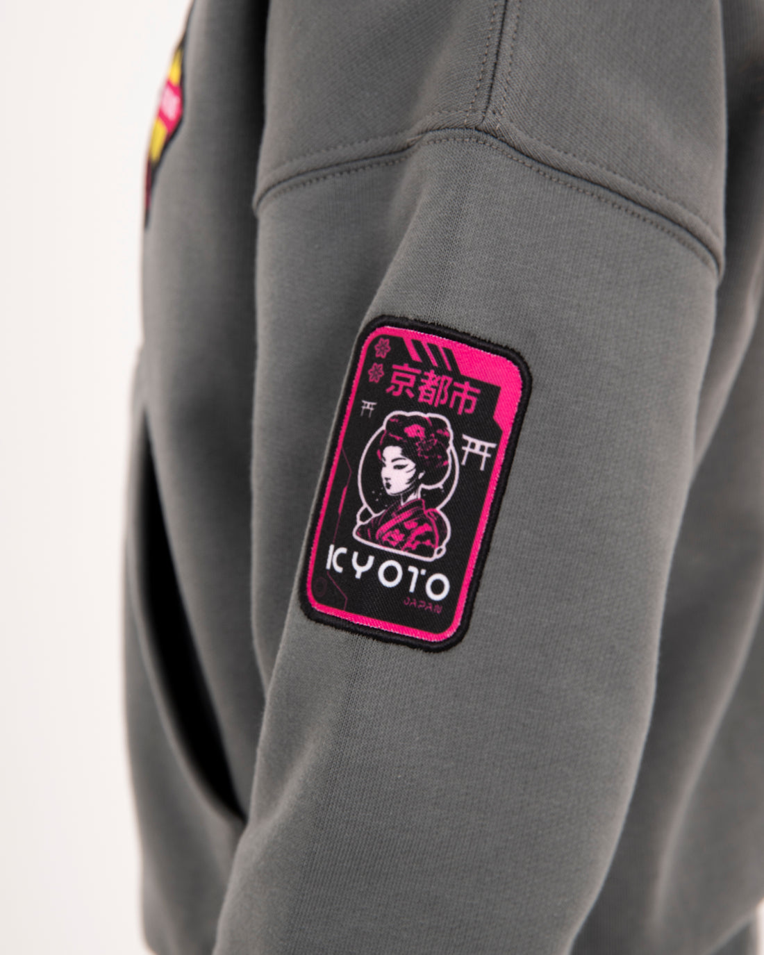 SHARK IN JAPAN OVER FULL-ZIP HOODIE