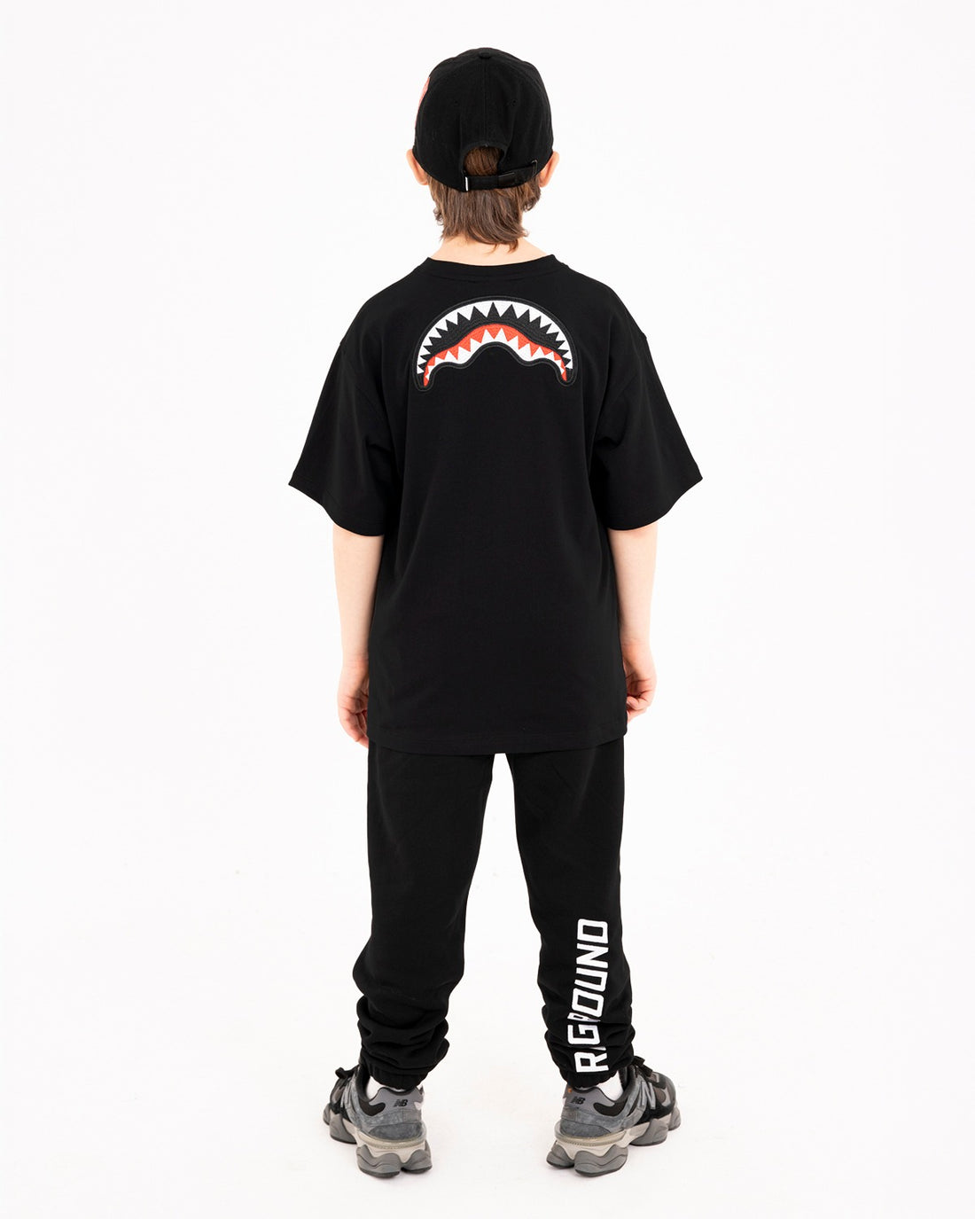 SHARK SHORT OVER T-SHIRT BLACK