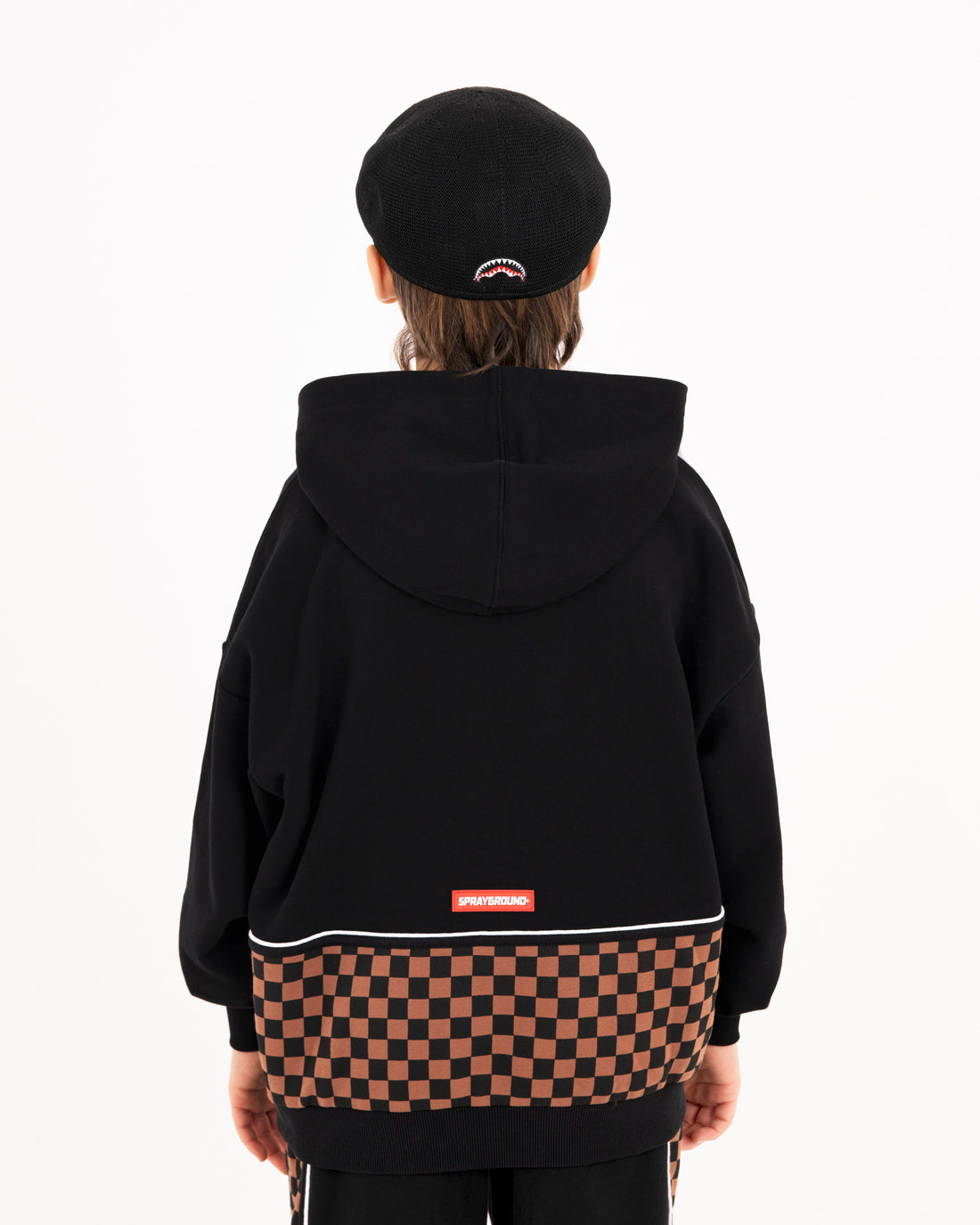 CHECKERED CONTRAST OVER PANTS