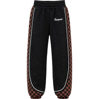 CHECKERED CONTRAST OVER PANTS