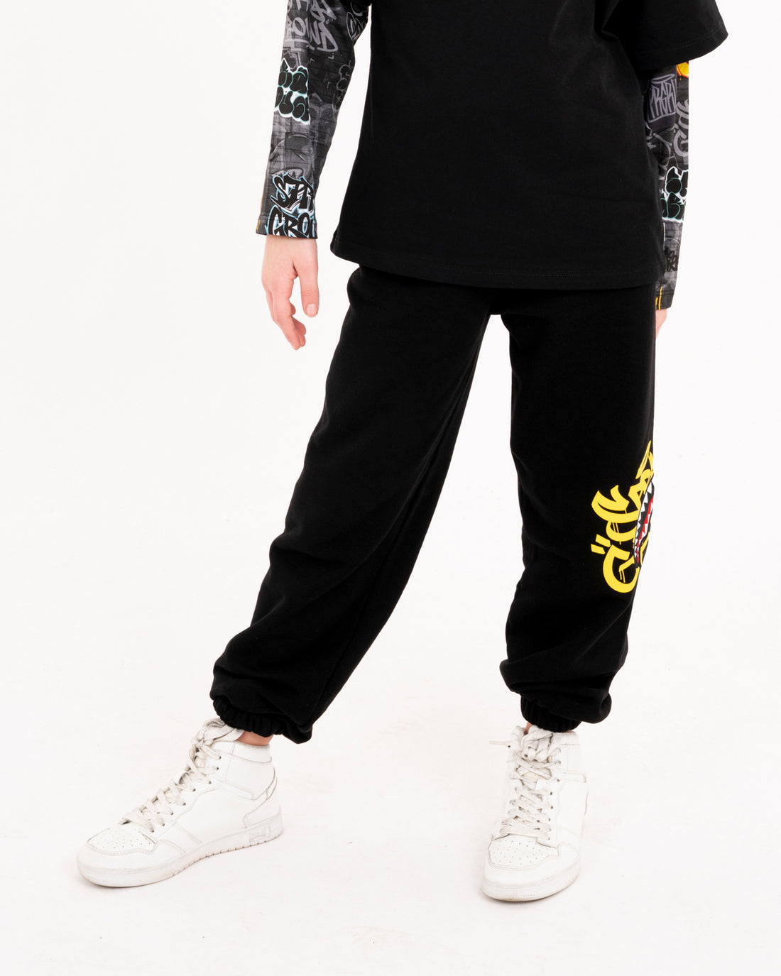 SPRAYGROUND TAG BAGGY PANTS BLACK