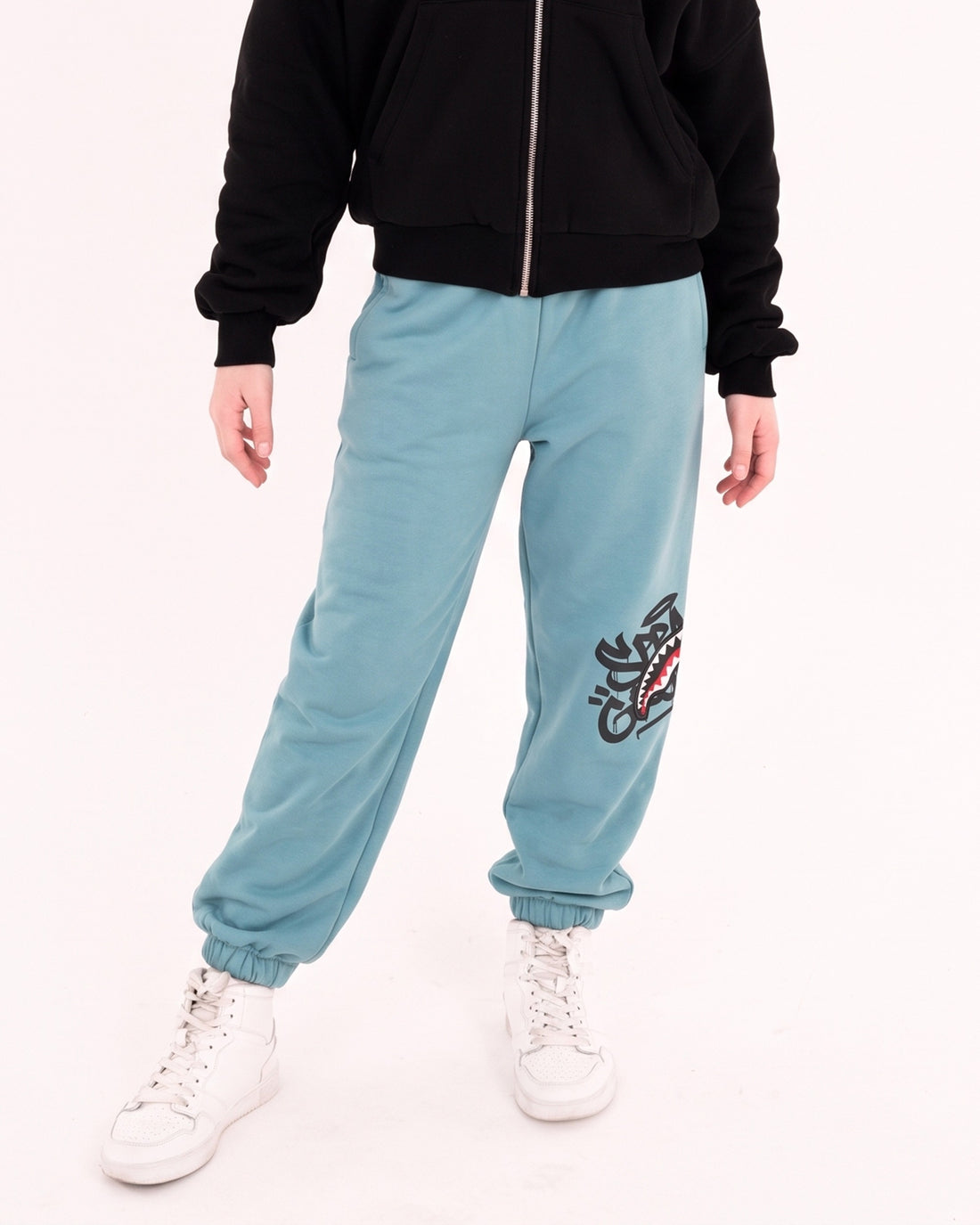 SPRAYGROUND TAG BAGGY PANTS SMOKE BLUE