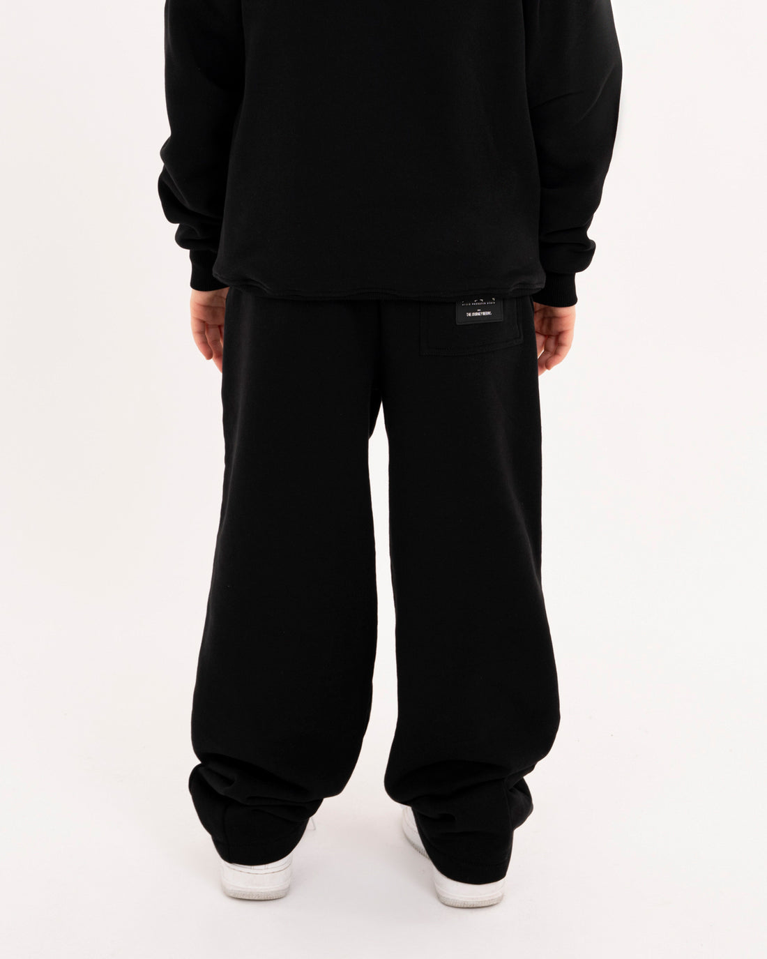 LUX SWERVE CAPSULE OVER PANTS