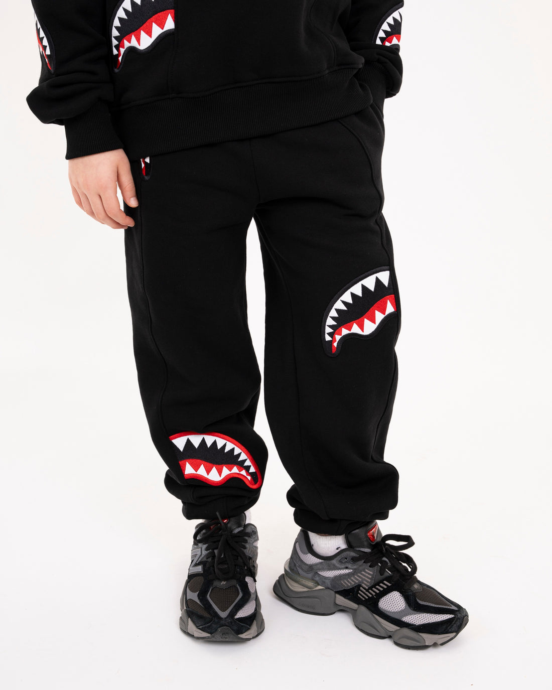 ALL SHARK PATCHES BAGGY PANTS