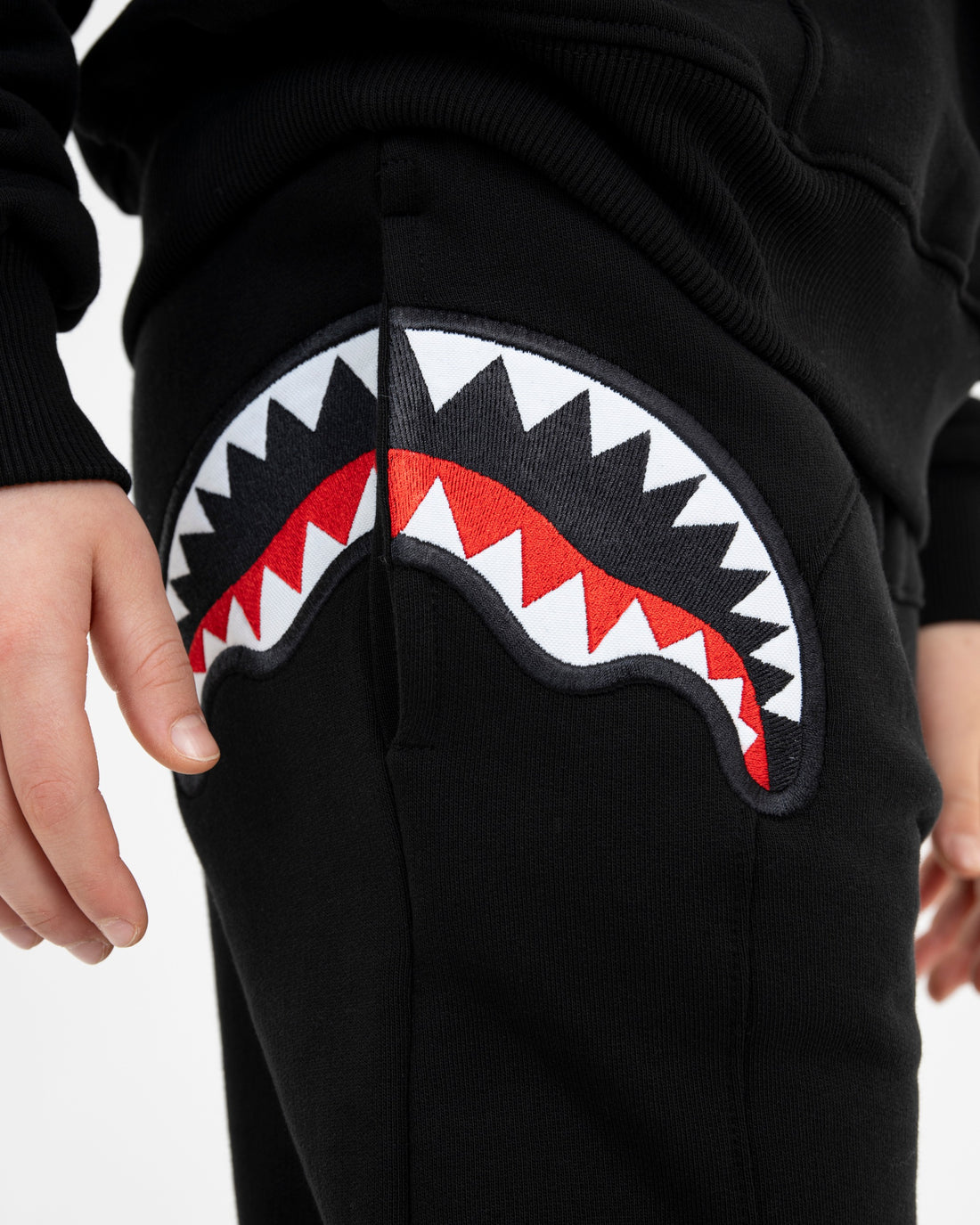 ALL SHARK PATCHES BAGGY PANTS