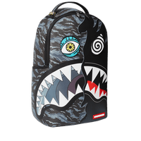 Dazed And Shark Backpack (dlxv)