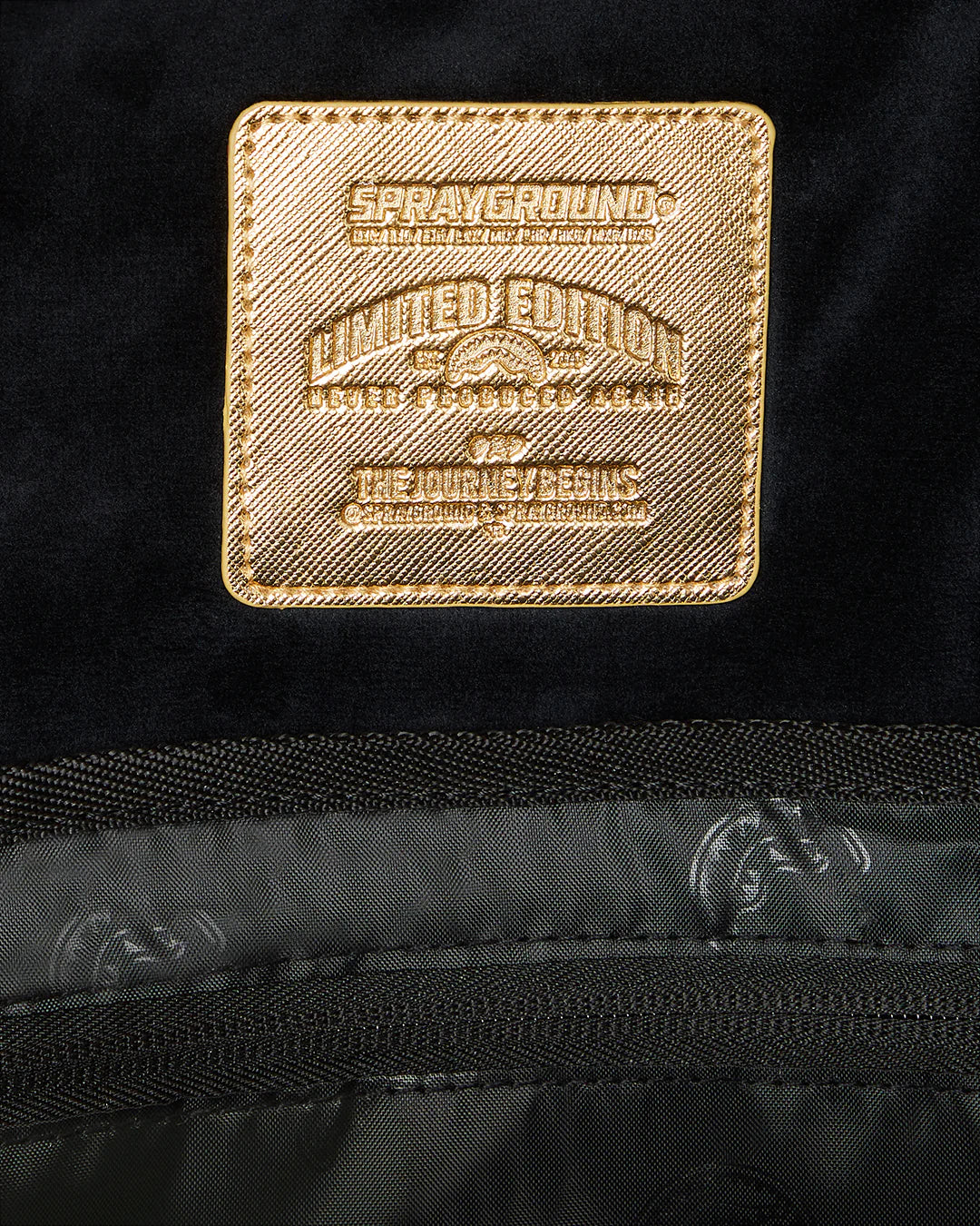 Half Graff Gold Dlxsv Duffle