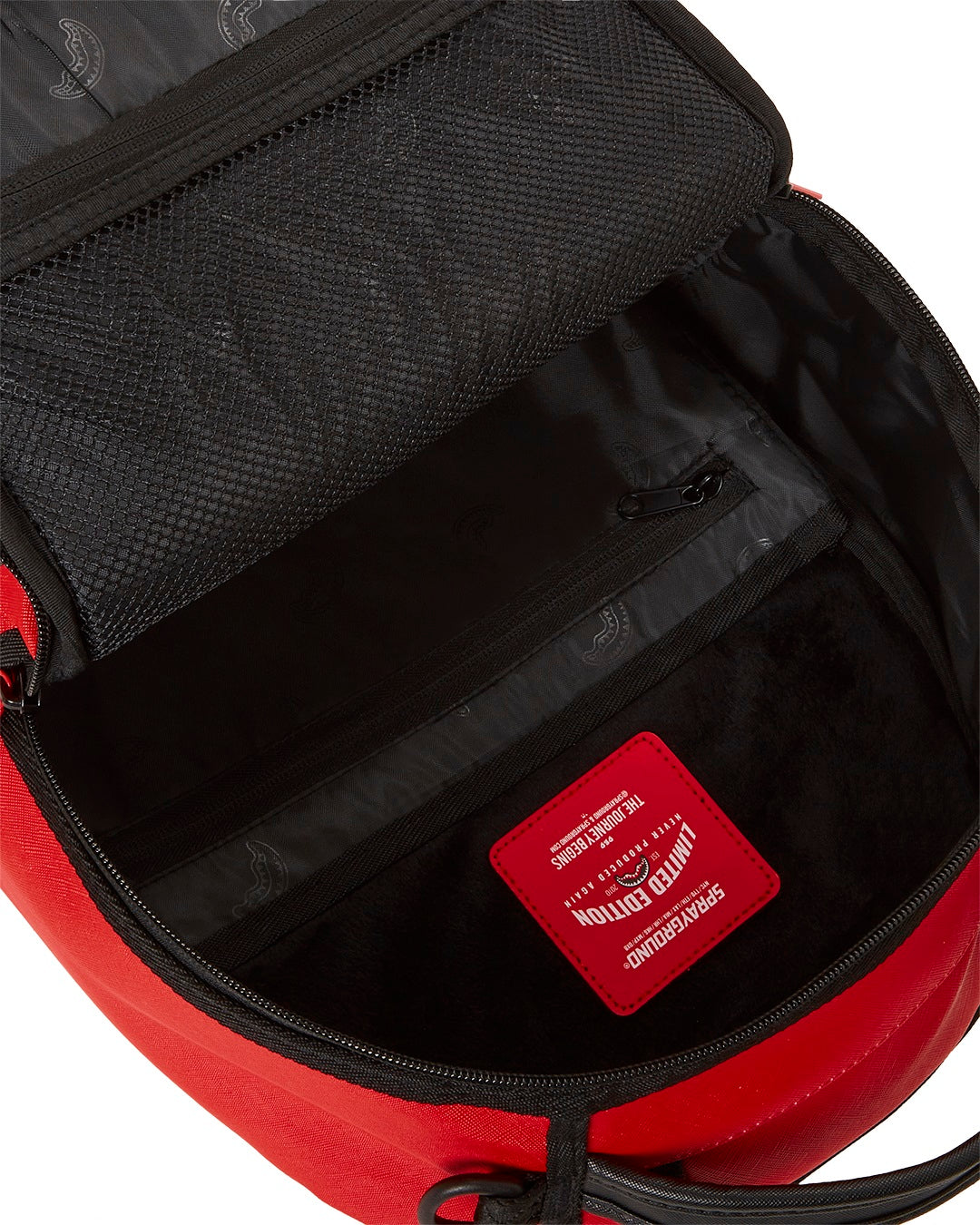 Core Red Sharkmouth Backpack 910b4619nsz